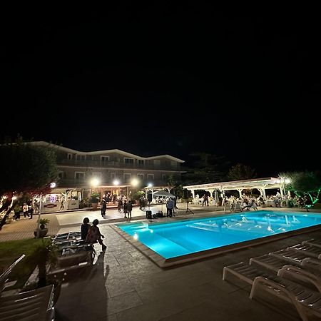 Hotel Ristorante Paradiso Albanella Eksteriør billede