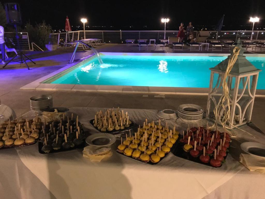 Hotel Ristorante Paradiso Albanella Eksteriør billede