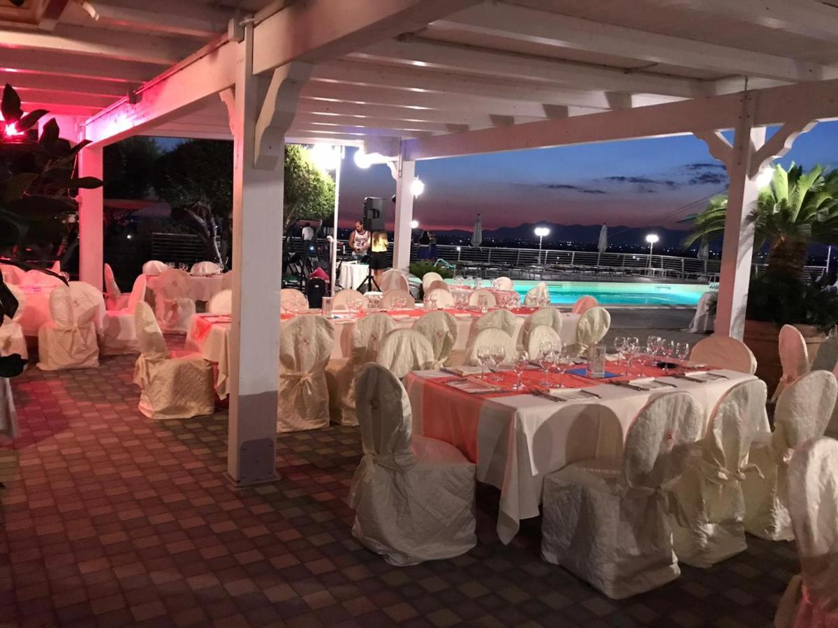 Hotel Ristorante Paradiso Albanella Eksteriør billede