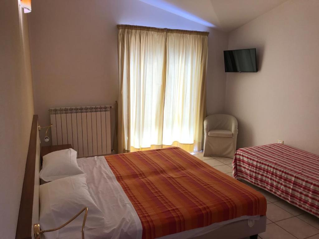 Hotel Ristorante Paradiso Albanella Eksteriør billede