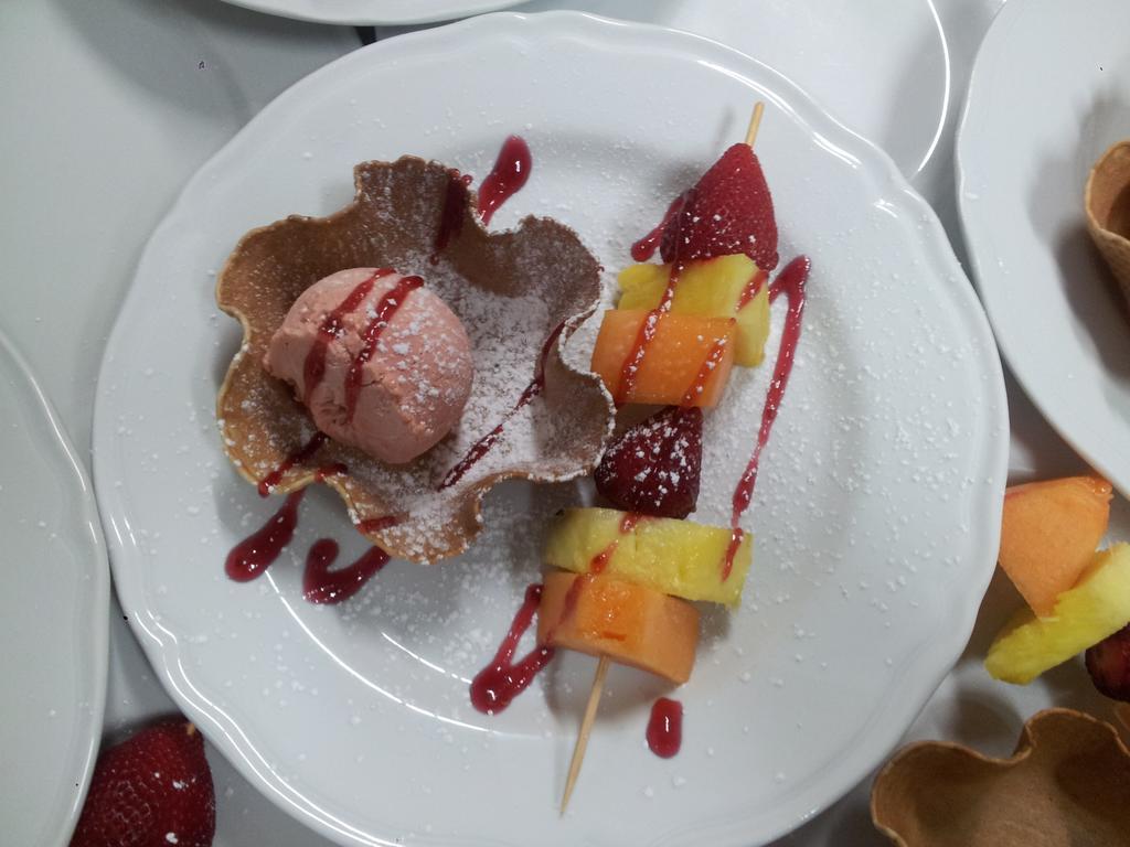 Hotel Ristorante Paradiso Albanella Eksteriør billede