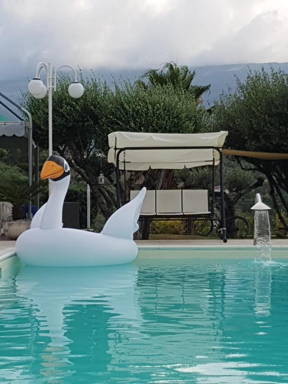 Hotel Ristorante Paradiso Albanella Eksteriør billede
